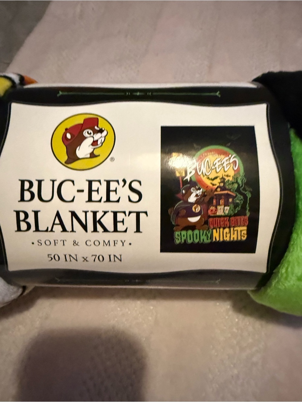 Buc-ee's Green Plush Throw Blanket - Spooky Nights Design and a Halloween bag